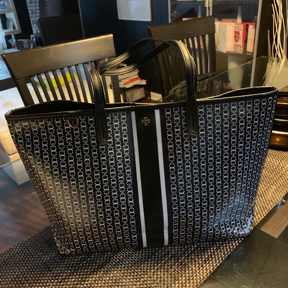 Tory Burch Gemini Link Coated Canvas Tote